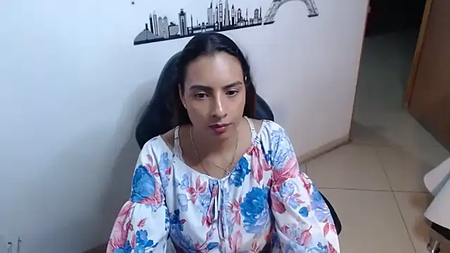 mykaelahoney online show from July 6, 6:10 pm