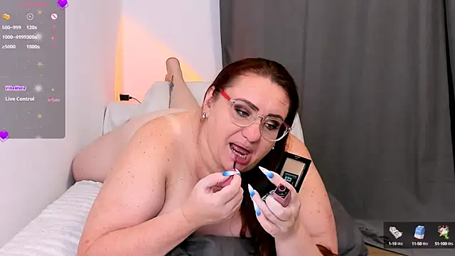 lovely adelle online show from September 12, 7:50 am