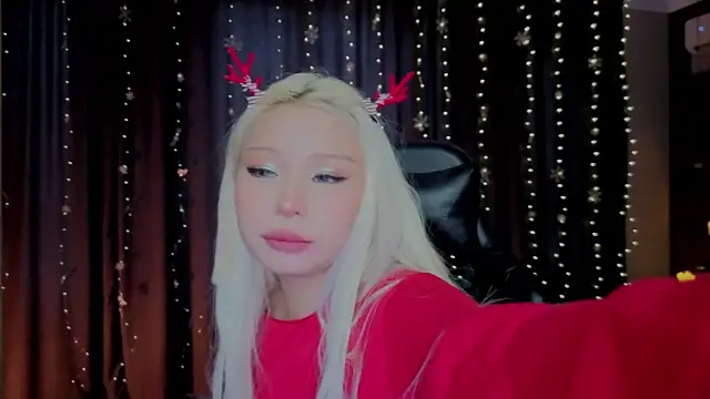 RileyMee online show from December 23, 4:38 am