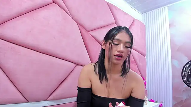 Mariana Prin online show from March 8, 2:37 am