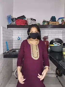 riya190 online show from June 25, 4:41 pm
