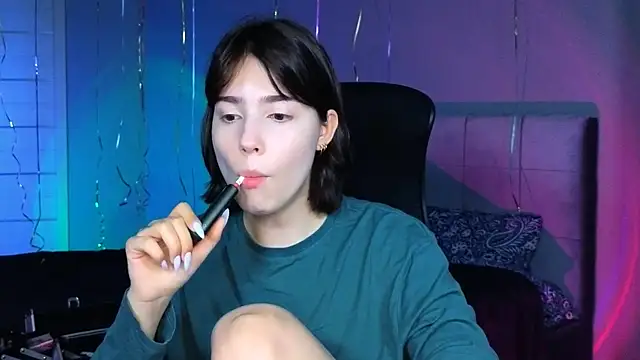 Stacy Gonzales  online show from March 24, 8:09 am