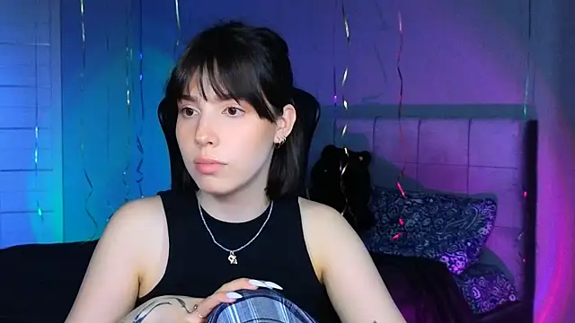 Stacy Gonzales  online show from March 25, 10:18 am