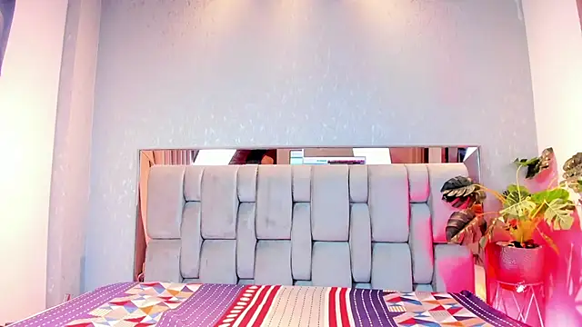 RoseTaylor   online show from March 8, 5:00 am