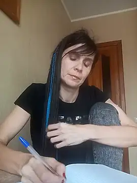 Francenia lolis online show from November 5, 11:15 am