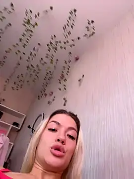 -Sexy Barbie- online show from November 8, 5:45 am