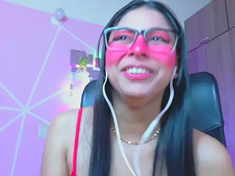  ALLYSON18  online show from April 1, 12:28 pm