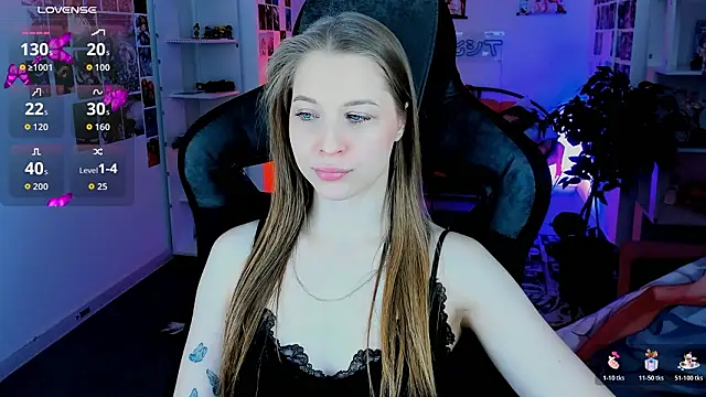 CuteMousee online show from March 25, 11:02 am