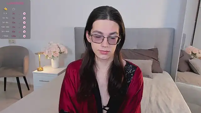 Alfreda Mills online show from September 25, 9:52 am