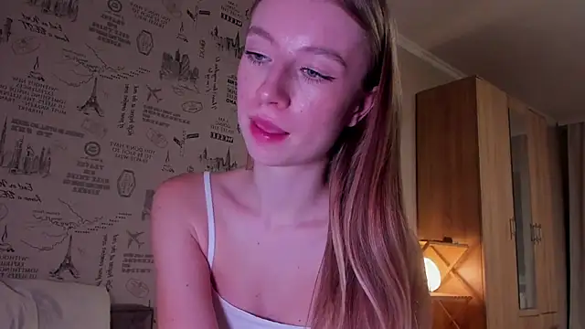 minidivaa  online show from November 17, 11:05 pm