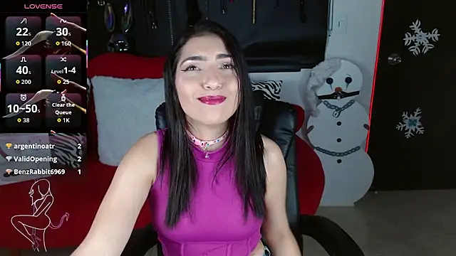 Carolaine69  online show from December 20, 1:48 pm