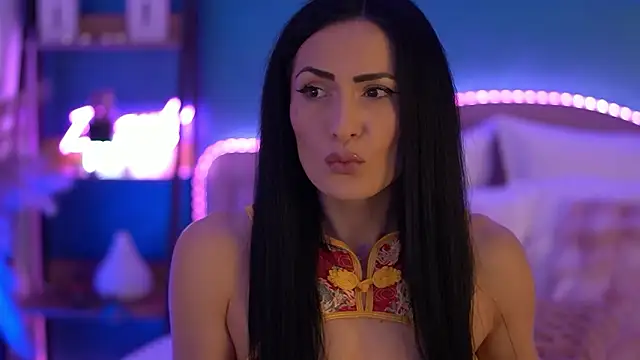 RaisaVawn online show from March 23, 6:52 am