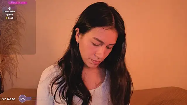 EmiGomez  online show from October 12, 4:20 pm