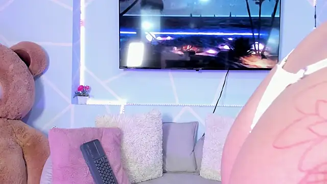 lila noa online show from October 21, 7:40 pm