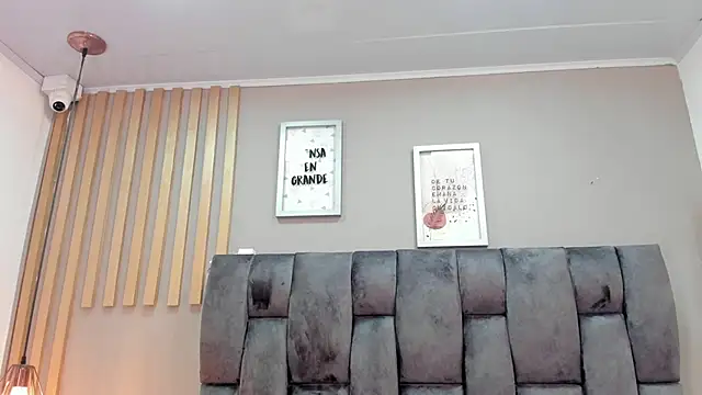 mariaa fernanda online show from September 15, 9:44 pm