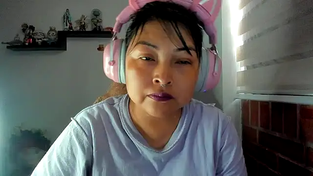 Shaddycute  online show from July 31, 11:44 am