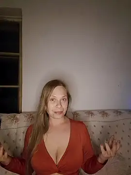 katiestevens online show from September 12, 8:16 pm