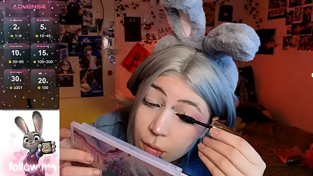 Alex Howell online show from November 15, 8:54 pm