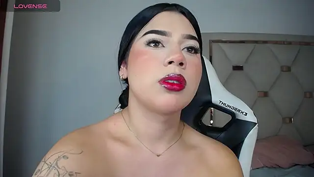 Ashley piinkk  online show from June 28, 2:07 am