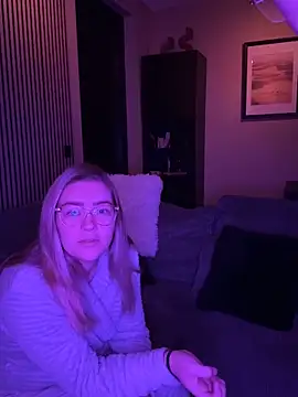 Snapshot of xX_HotCouple_Xx chatting on September 25, 7:55 pm xX HotCouple Xx online show from September 25, 7:55 pm