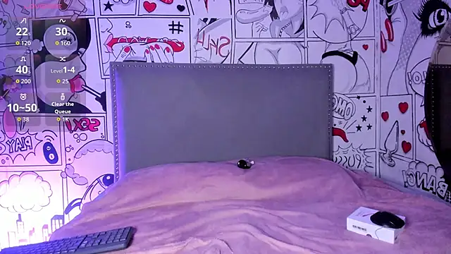 Kayla stern  online show from September 23, 7:45 pm