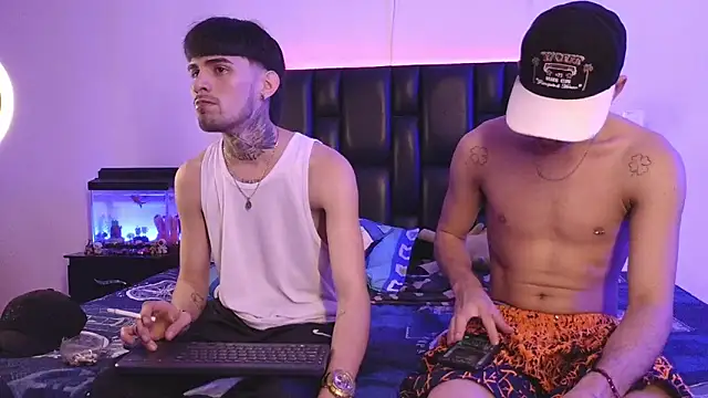 Brutal Sex Fucking online show from December 15, 11:43 pm