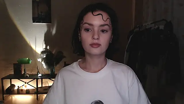 Snapshot of CuteRuby99 chatting on October 15, 1:25 pm CuteRuby99 online show from October 15, 1:25 pm