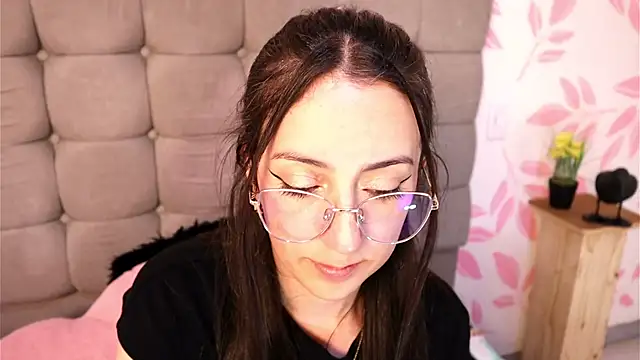 Sweet Sammy  online show from October 17, 3:54 am