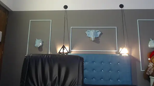  isaabellaa online show from December 16, 11:38 am