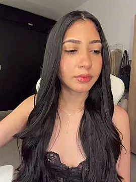 Sweetnaughtygirl  online show from May 29, 12:41 am
