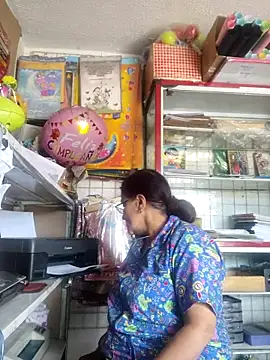 Edged Hot69 online show from October 27, 1:50 pm