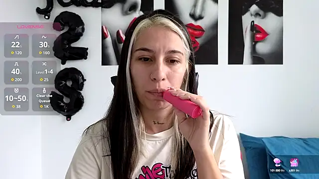 tammyandrade  online show from October 14, 1:03 pm