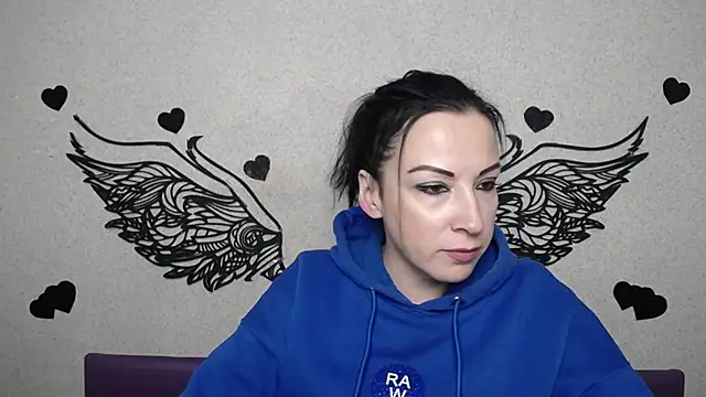 ElizabethSho online show from February 7, 6:01 pm