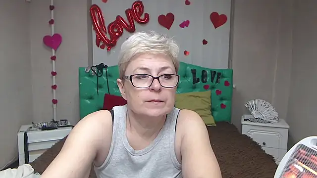 EmiliaGree online show from January 16, 6:59 pm