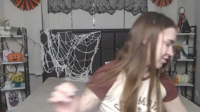 LauraHlot online show from October 30, 6:53 pm