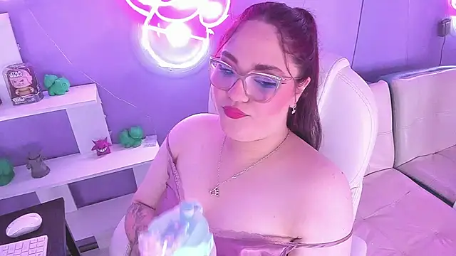 Camiila Osorio online show from September 30, 7:52 pm