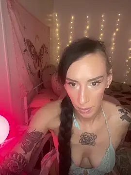 Snapshot of averietheangel chatting on September 29, 8:14 pm averietheangel online show from September 29, 8:14 pm