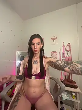 Snapshot of averietheangel chatting on October 22, 11:10 pm averietheangel online show from October 22, 11:10 pm