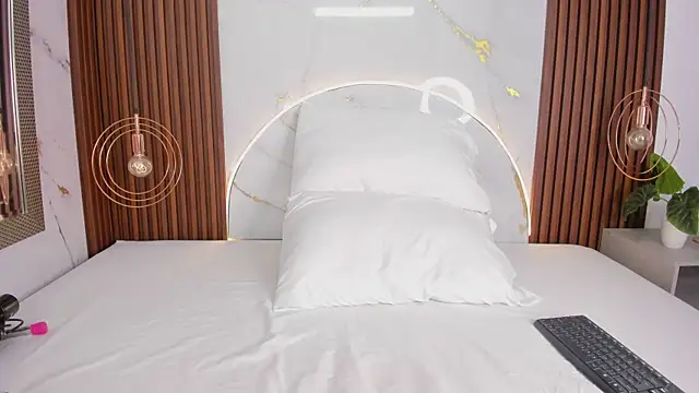 miamiller69 online show from September 30, 5:57 am