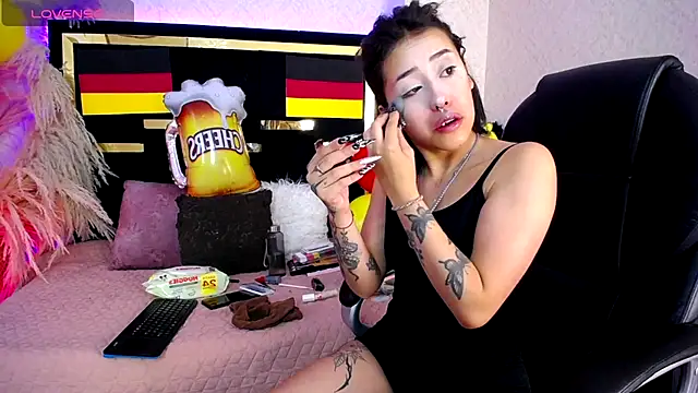 Bunny O online show from September 17, 8:40 pm