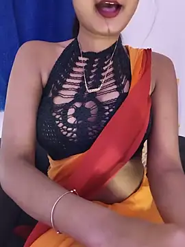 yhona darling online show from May 24, 1:43 pm