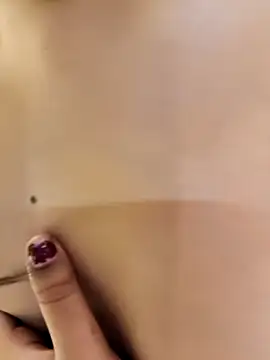 yhona darling online show from December 14, 8:14 pm