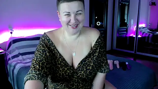 Annet1912 online show from November 2, 8:29 am