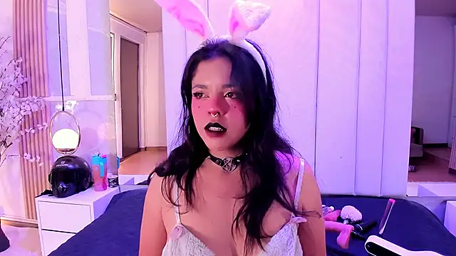 ivannabellini online show from February 2, 2:38 pm