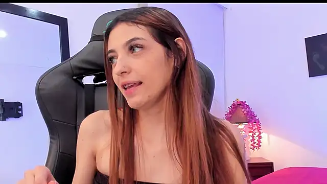 sofiarouge online show from September 23, 8:18 pm