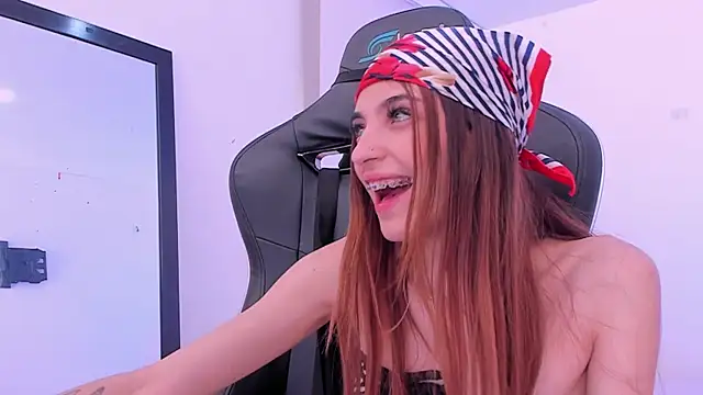 sofiarouge online show from September 13, 9:01 pm