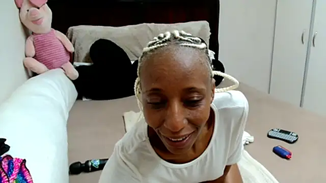 Nubiangiggles online show from October 14, 9:50 pm