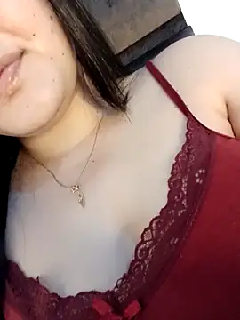 im here- online show from October 13, 8:00 pm