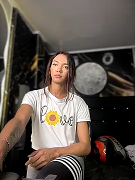 Nikol Rang   online show from October 25, 1:02 am