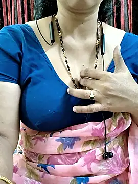 bhuvana555 online show from December 1, 6:10 pm